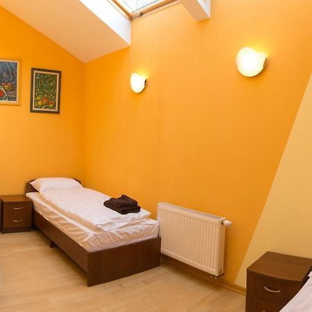 10 Rooms Liov Exterior foto