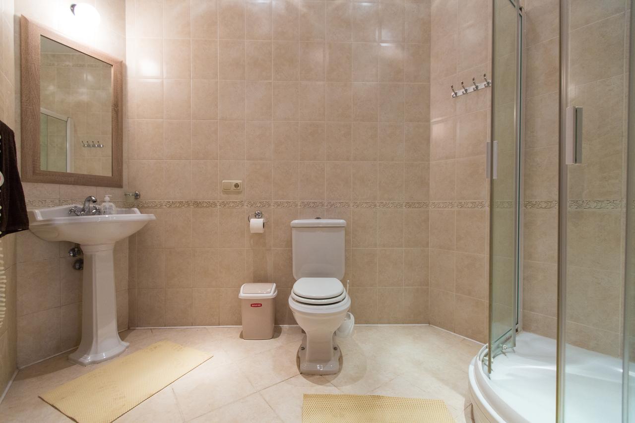 10 Rooms Liov Exterior foto