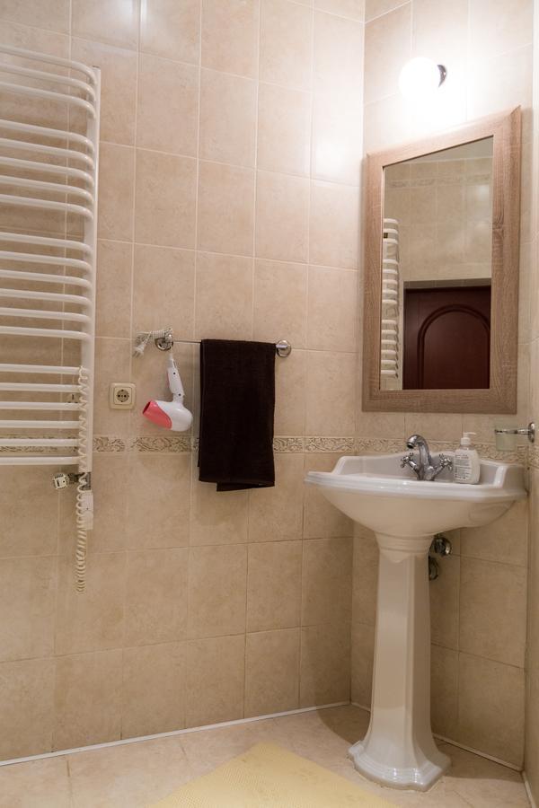 10 Rooms Liov Exterior foto