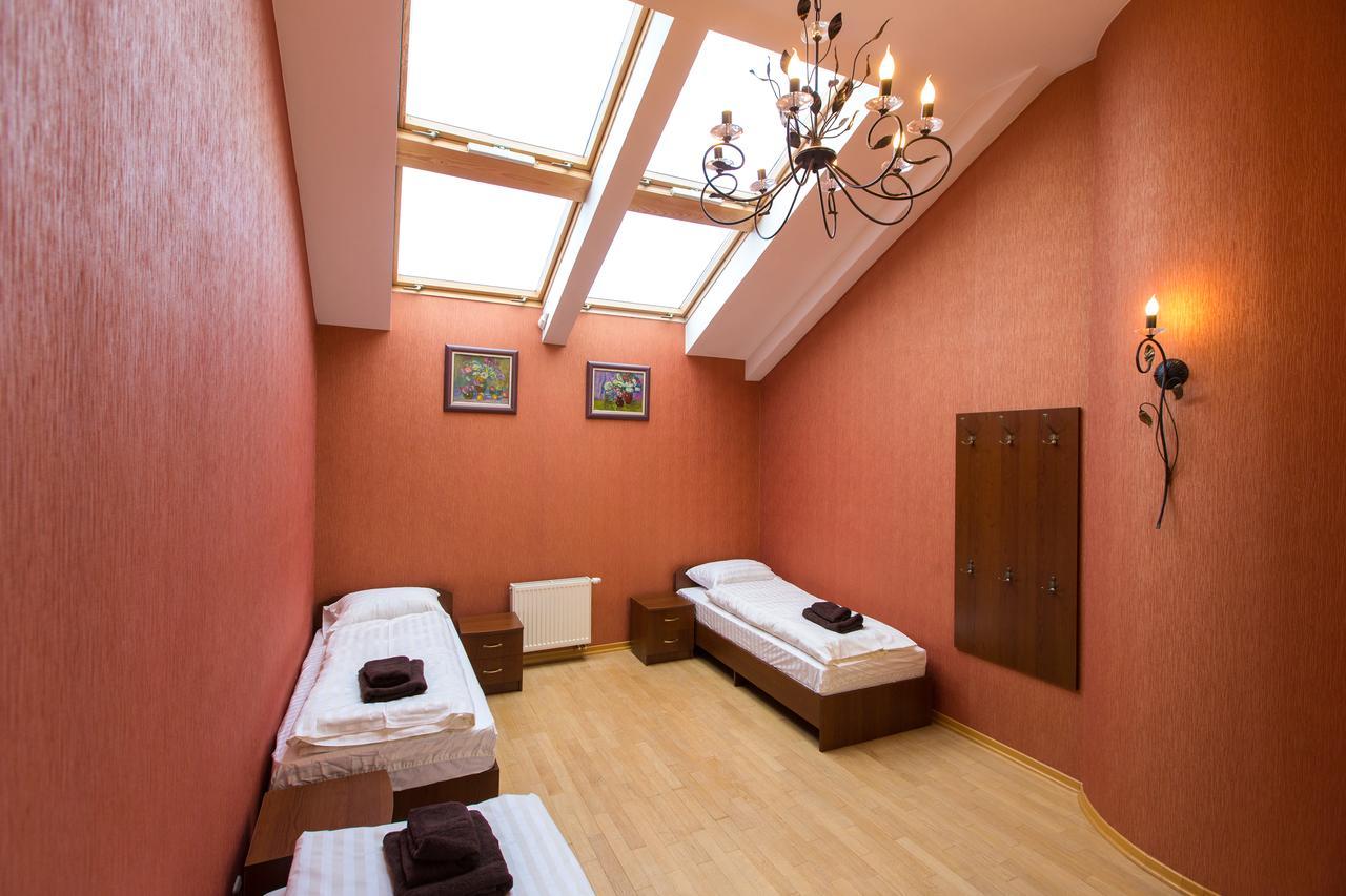 10 Rooms Liov Exterior foto