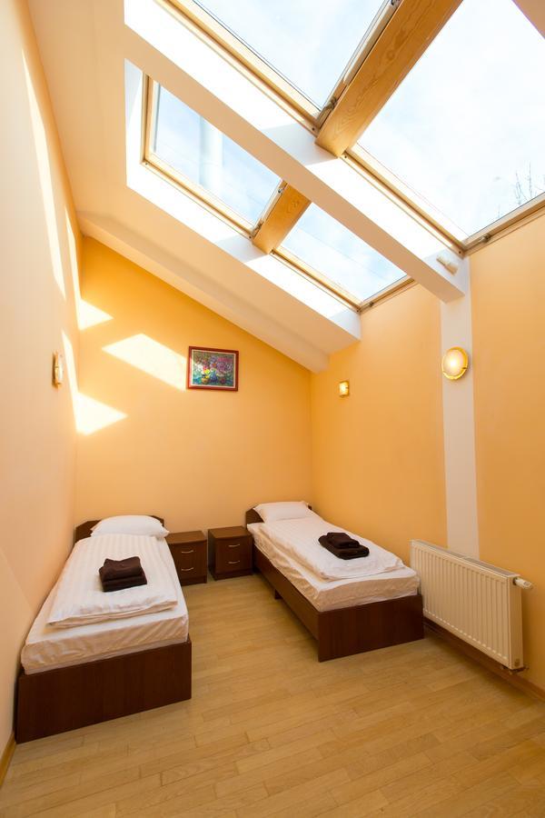 10 Rooms Liov Exterior foto