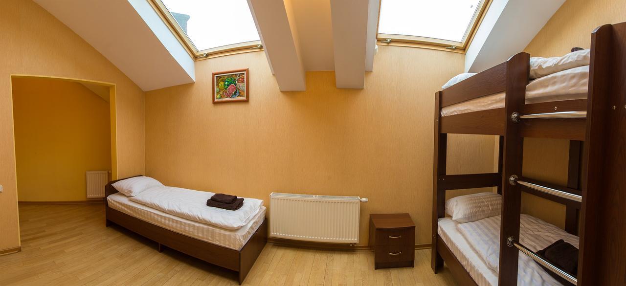10 Rooms Liov Exterior foto