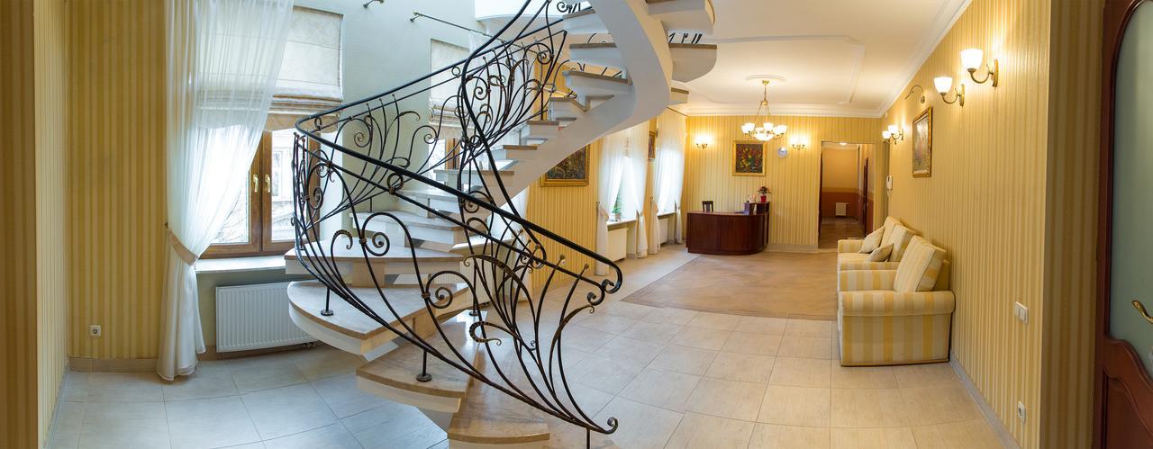 10 Rooms Liov Exterior foto